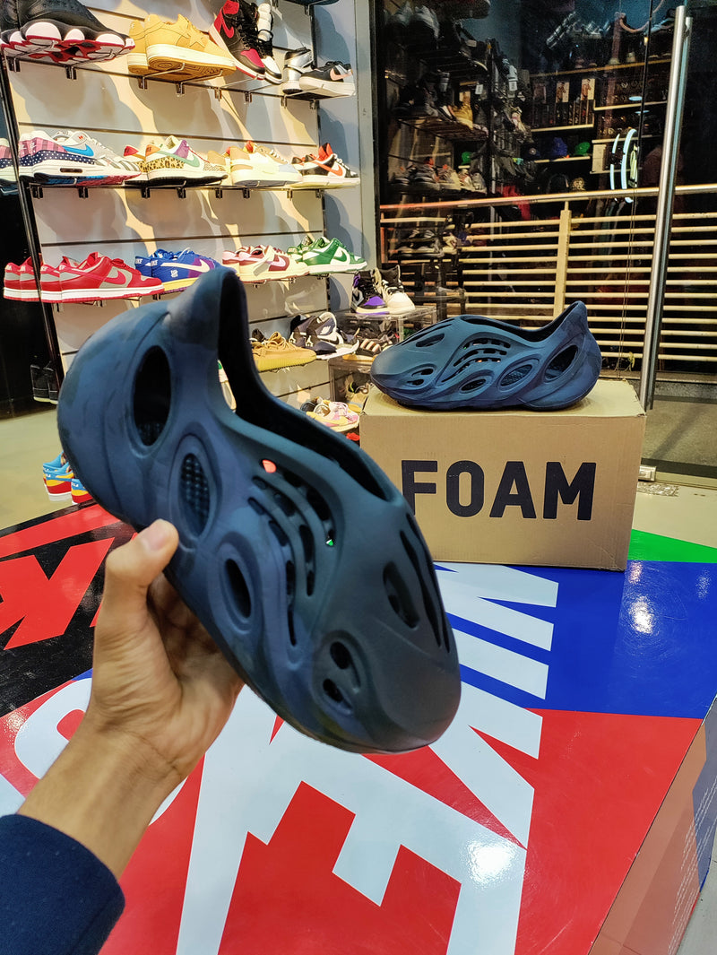 ADI Foam Runner