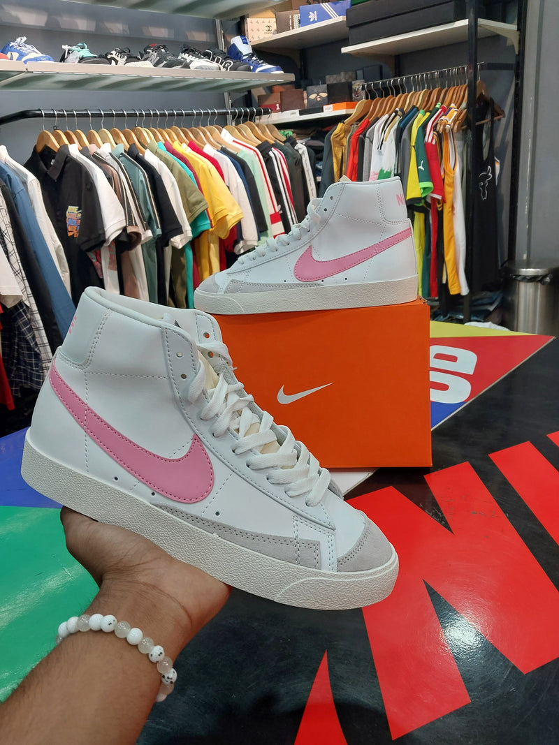 NYK BLAZER HIGH TOP PINK SWOOSH WOMEN