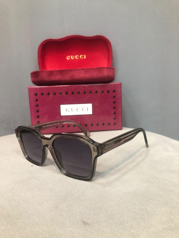 GUC BROWN SUNGLASS WITH OG BOX