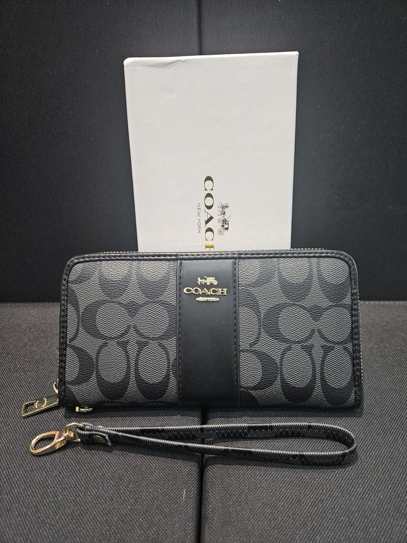 Coach Hand Wallet Black