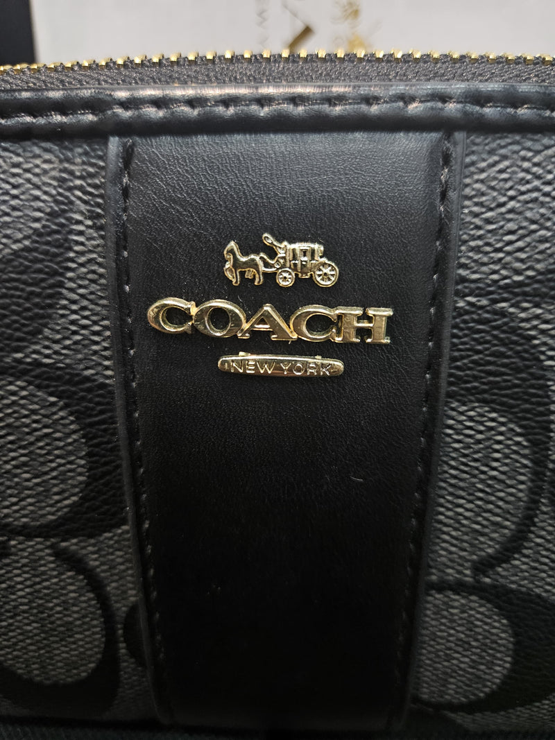 Coach Hand Wallet Black