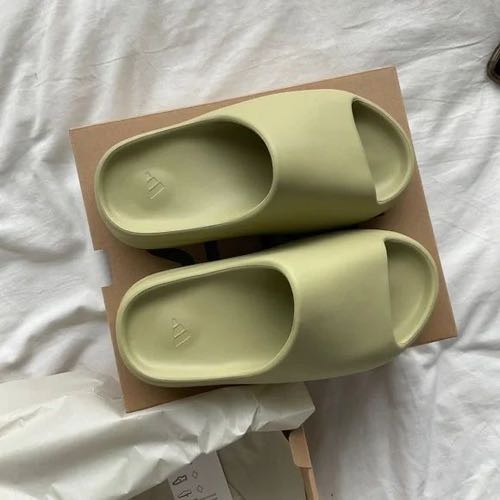 Adi Yeezy Slide Resin Green